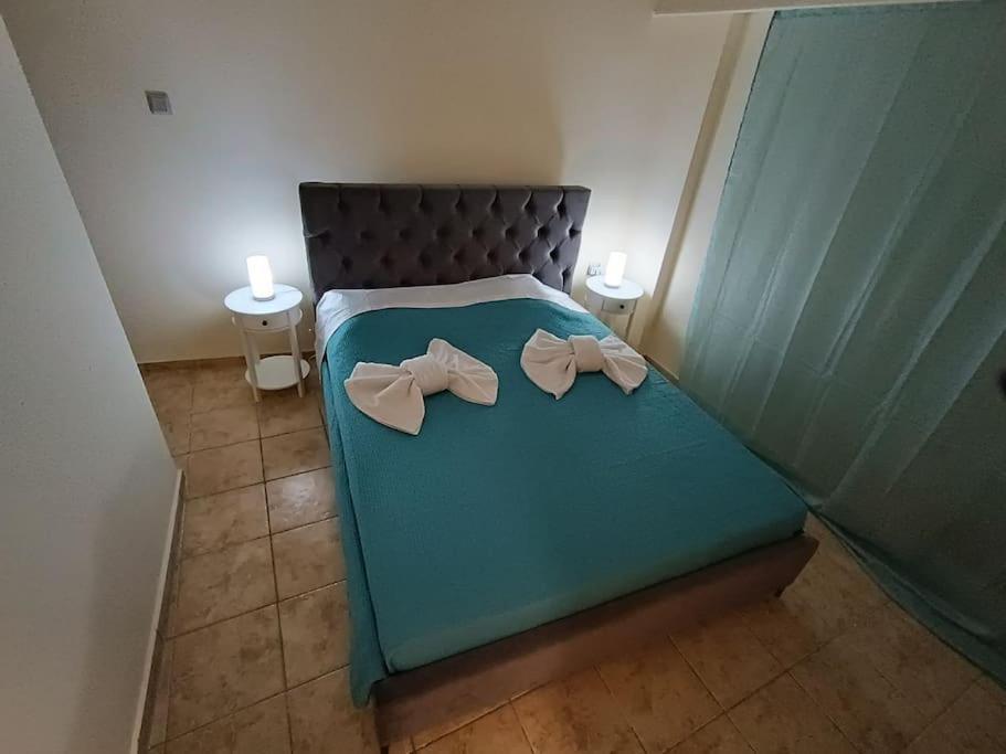 Athens Sky Suites 1 พีเรียส ภายนอก รูปภาพ