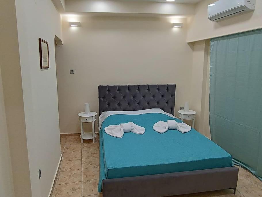 Athens Sky Suites 1 พีเรียส ภายนอก รูปภาพ